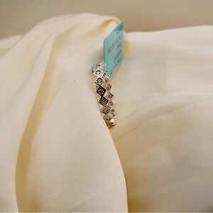 Size 7- Women’s Silver Geometric Ring